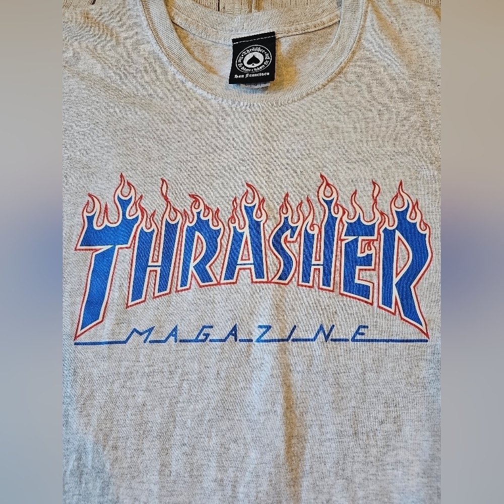 Thrasher Magazine Flames Women's Size Large T-Shirt Short Sleeve Light Gray - Picture 2 of 6